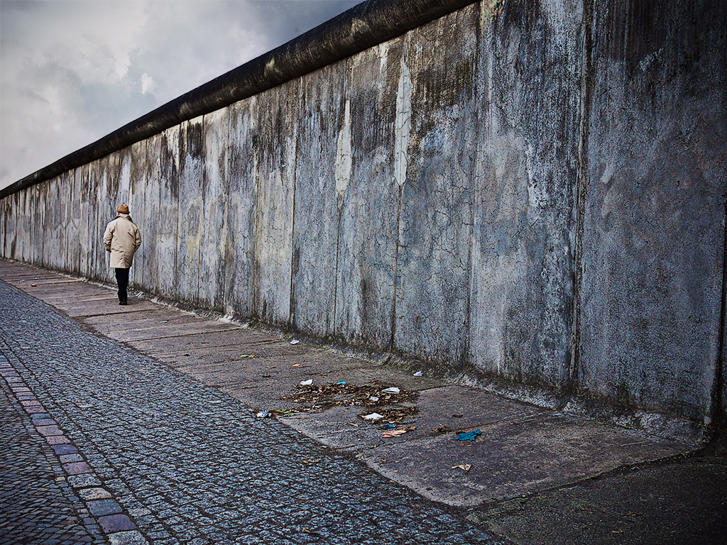 hutch at the wall